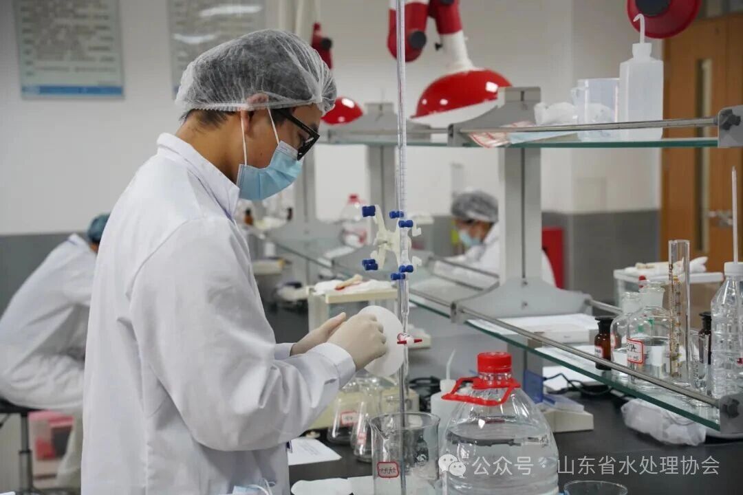 690c5e3e00de9.jpg 690c5e3e00de9.jpg